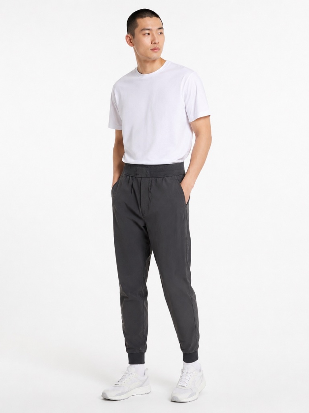 Lululemon Men’s Jogger Pants - Size S